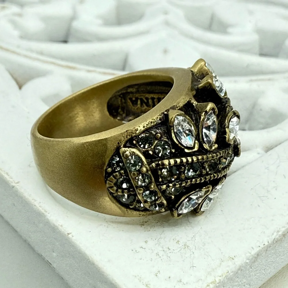 Vintage Heidi Daus Marquise Swarovski Crystal Gold Tone Leaf Vine Ring Size 6